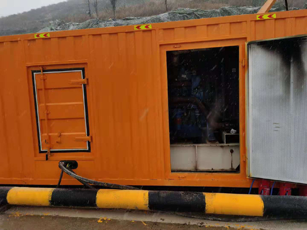 新野发电车出租-应急柴油发电机组选什么样的比较好？