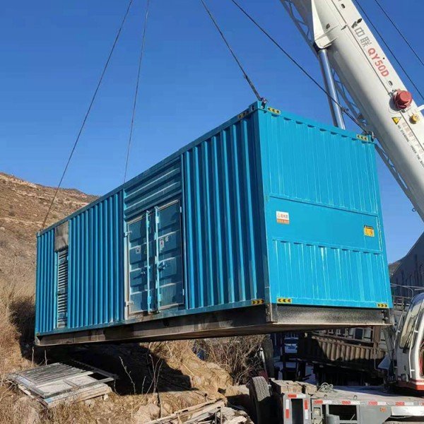 新野发电机的发电效率受多种因素影响，主要包括以下几个方面：