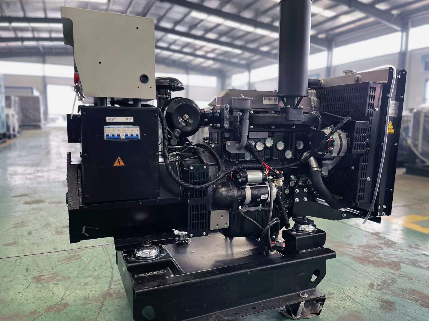 新野如何降低电感性负载对发电机的影响？