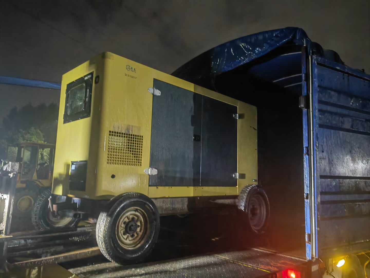 新野如何根据负载特性选择合适的柴油发电机？