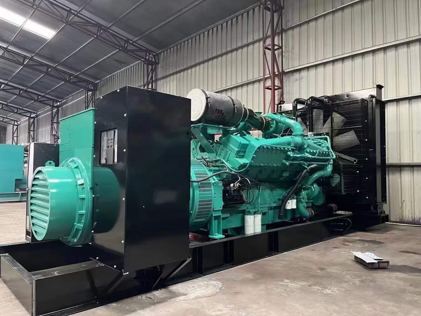 新野如何修正海拔高度对电缆载流量的影响？