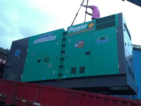 新野柴油发电机组转速不稳定时，如何对发动机进行维护？