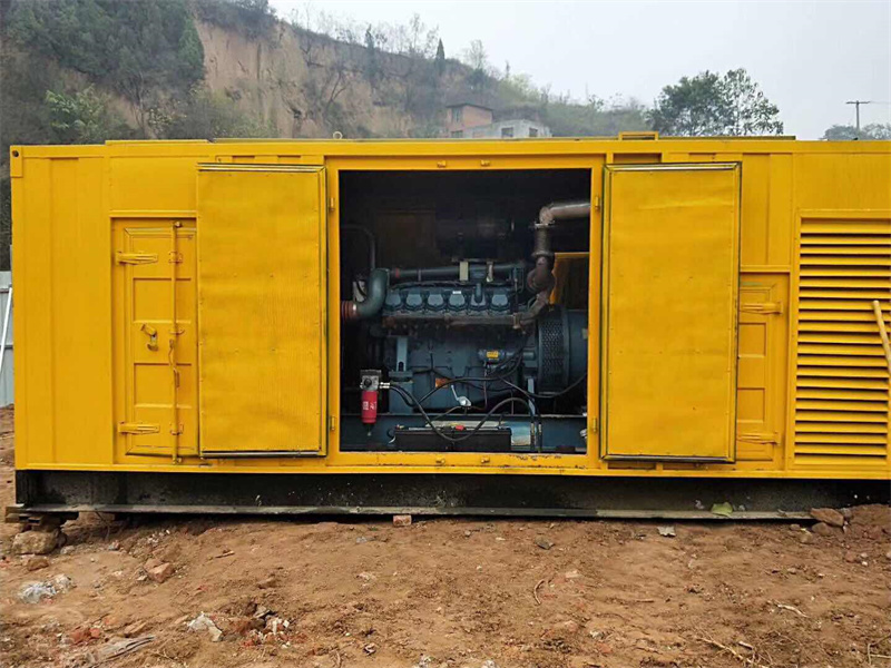 新野发电机租赁冷却液的沸点降低到多少时需要更换