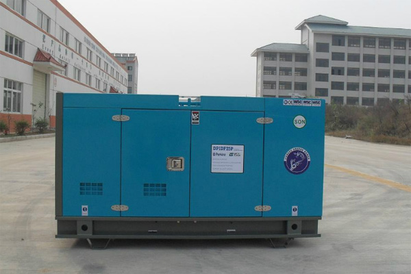 新野发电机租赁发电机组的换季保养注意事项