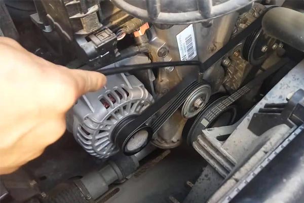 新野转速传感器的工作原理是什么？