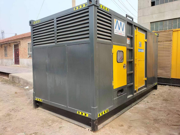 新野进行柴油发电机组电瓶性能测试时，有哪些注意事项？