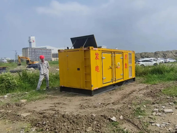 新野冬季低温环境下，发电机组启动电瓶的容量需求是否会增加？