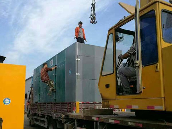 新野更换水冷式机油散热器密封件的操作流程是怎样的？