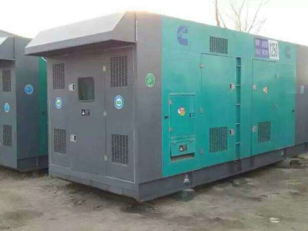 新野合同中关于工期延误的责任如何界定和处理？