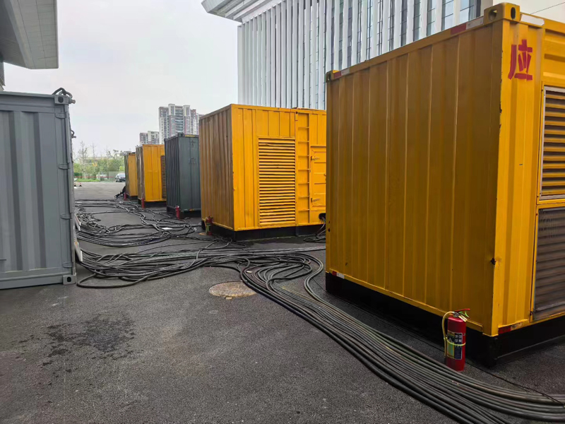 新野不同季节柴油发电机组保养有哪些注意事项？